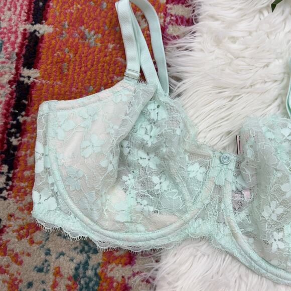 NEW Victoria's Secret Blue Lace Dream Angels Push Up Without Padding Bra 38DD - Picture 3 of 6